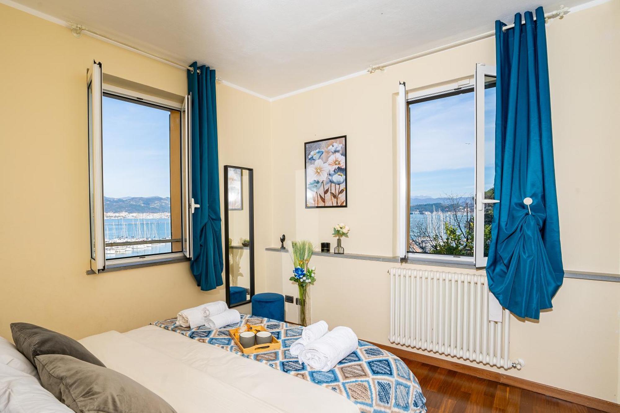 Villa Amelia - Vista Mare - Феццано Экстерьер фото