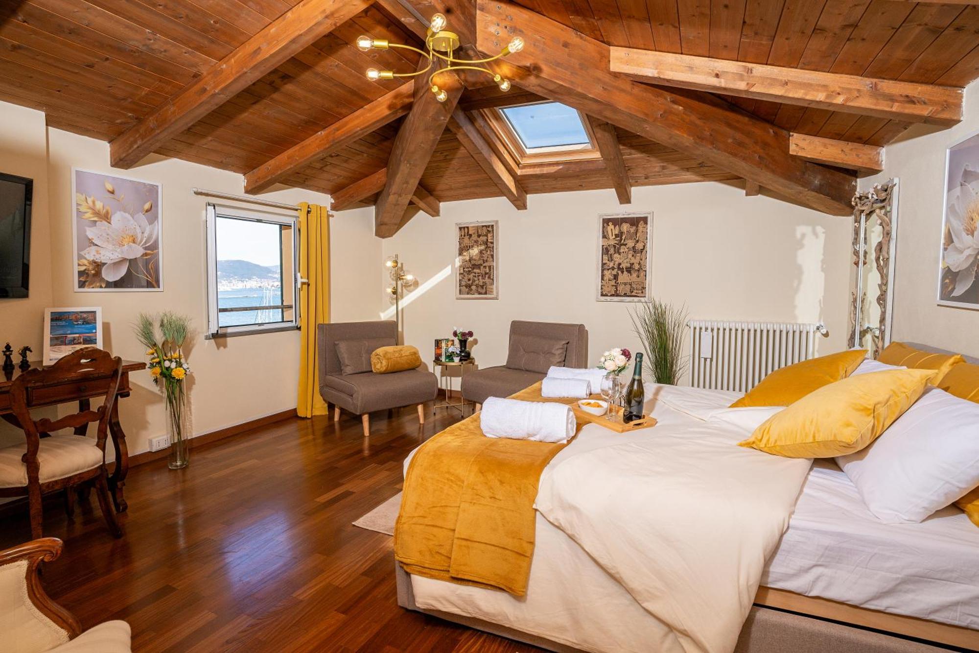 Villa Amelia - Vista Mare - Феццано Экстерьер фото