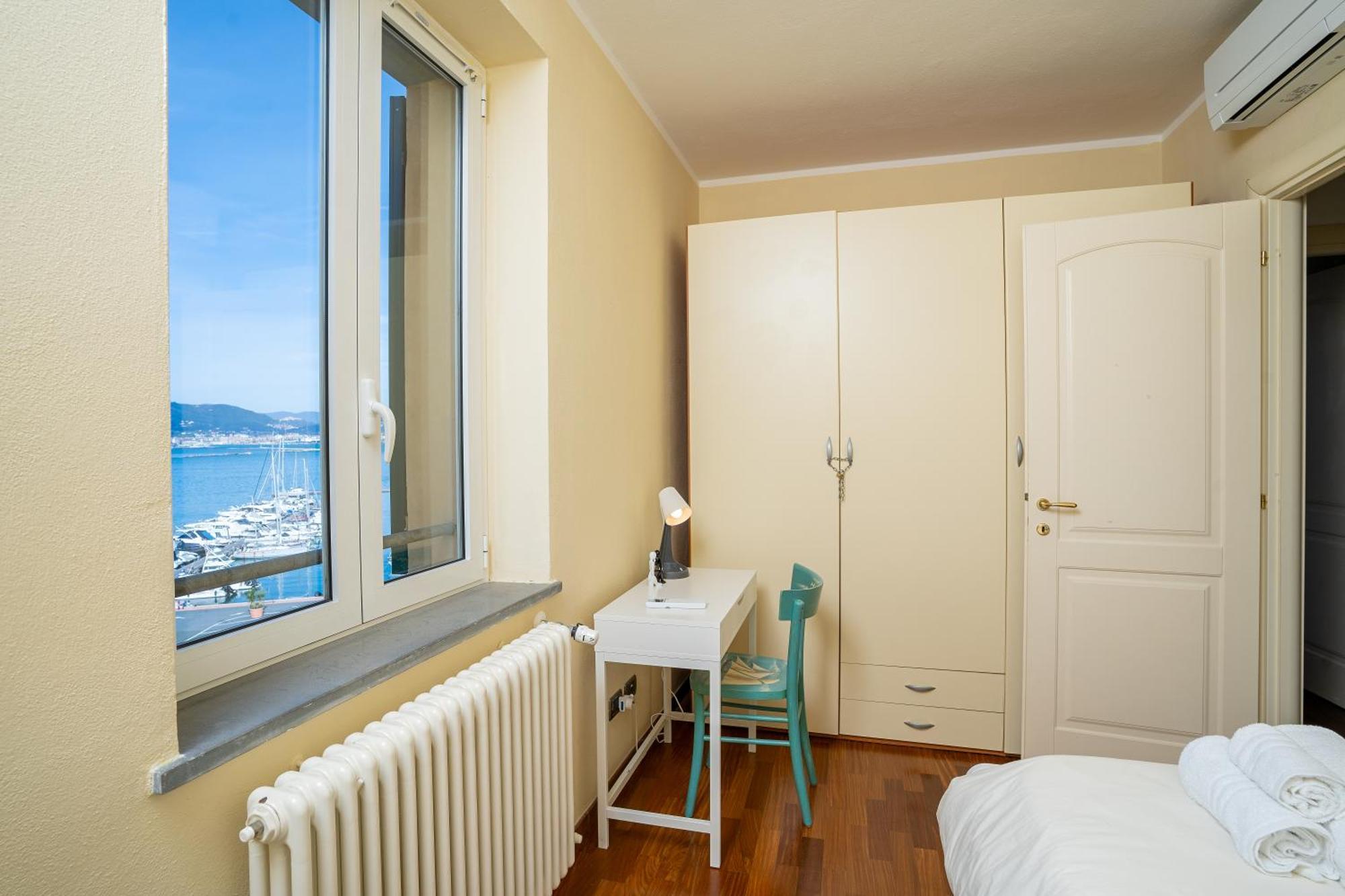 Villa Amelia - Vista Mare - Феццано Экстерьер фото