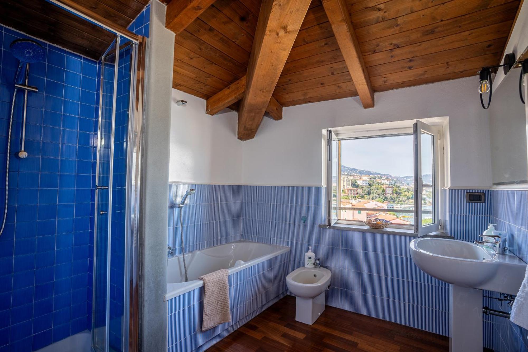Villa Amelia - Vista Mare - Феццано Экстерьер фото